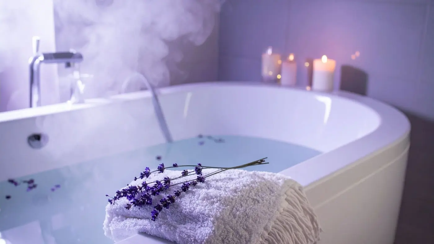 Reglazing services in Los Angeles CA bathtub finish